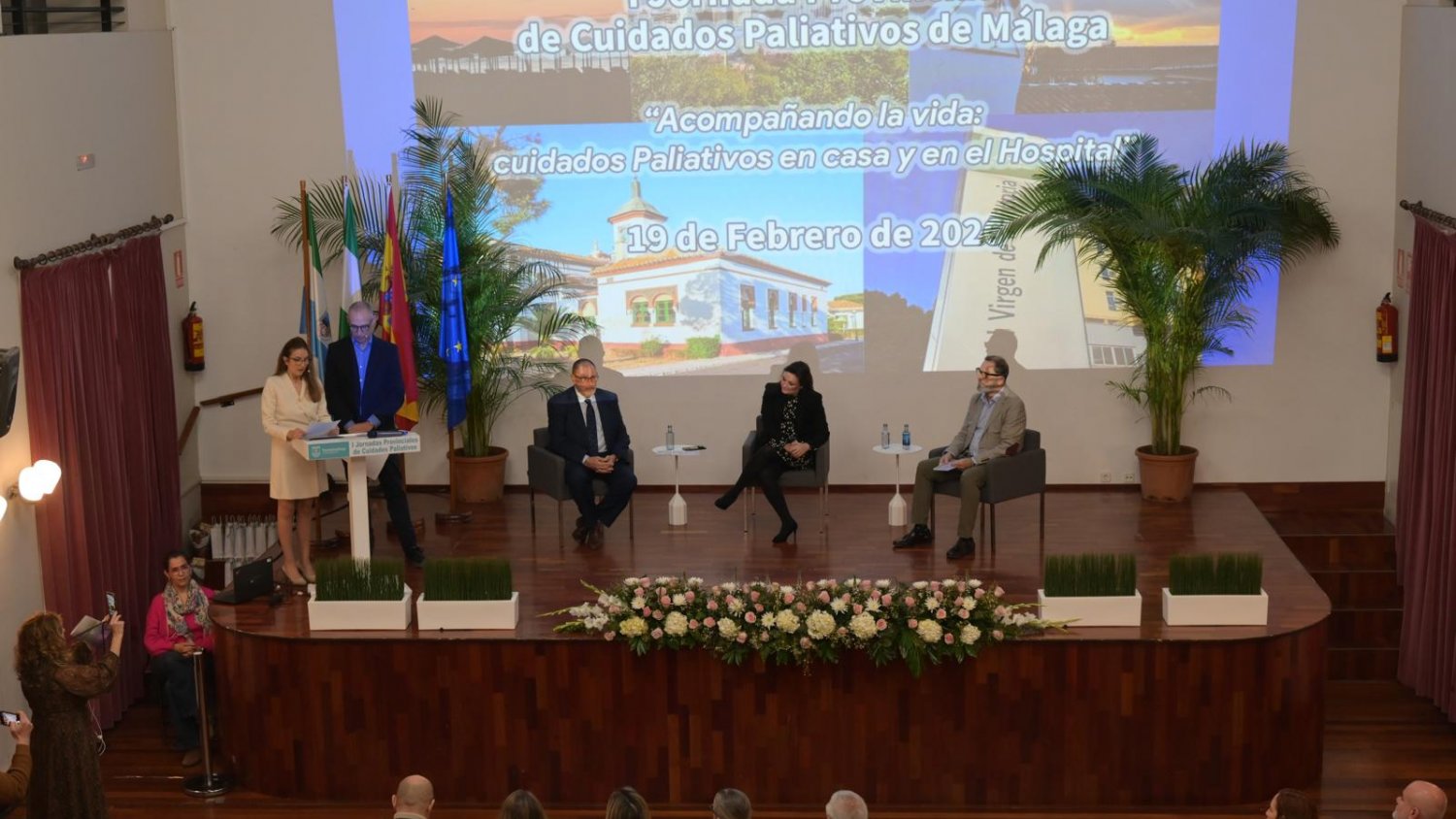 El Hospital Clínico aborda en Torremolinos la atención integral en cuidados paliativos