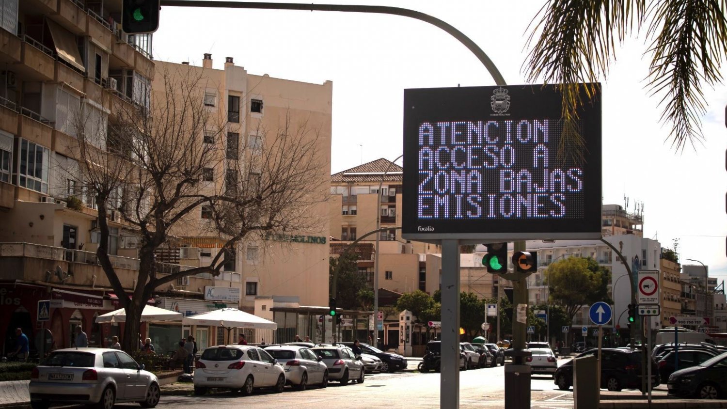 Torremolinos modifica la ZBE para que ningún coche empadronado en la ciudad sea multado