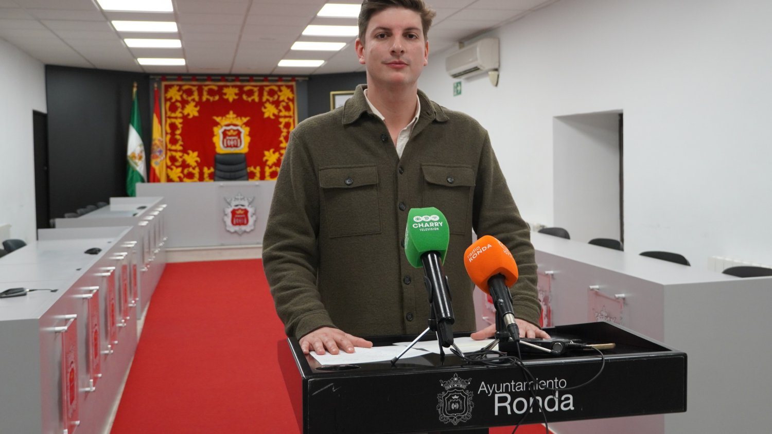 El Ayuntamiento de Ronda licita el suministro de vestuario profesional y material eléctrico municipal