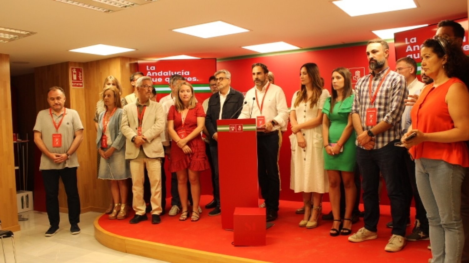 19J.- La mayoría absoluta del PP y el ascenso del socialismo en unas elecciones de escasa participación