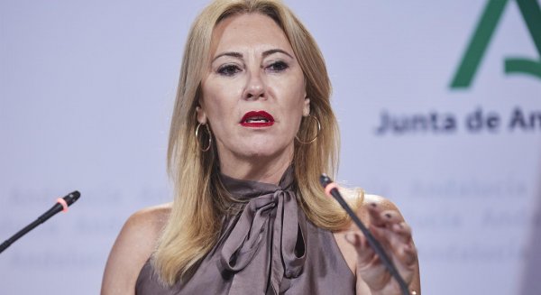 Carolina España inaugura Transfiere y anuncia nuevas ayudas fiscales para los afectados por el temporal