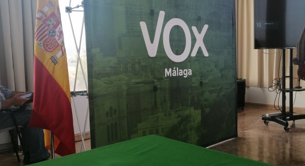 19J.- En la sede de Vox en Málaga esperan conseguir en torno a 26 escaños