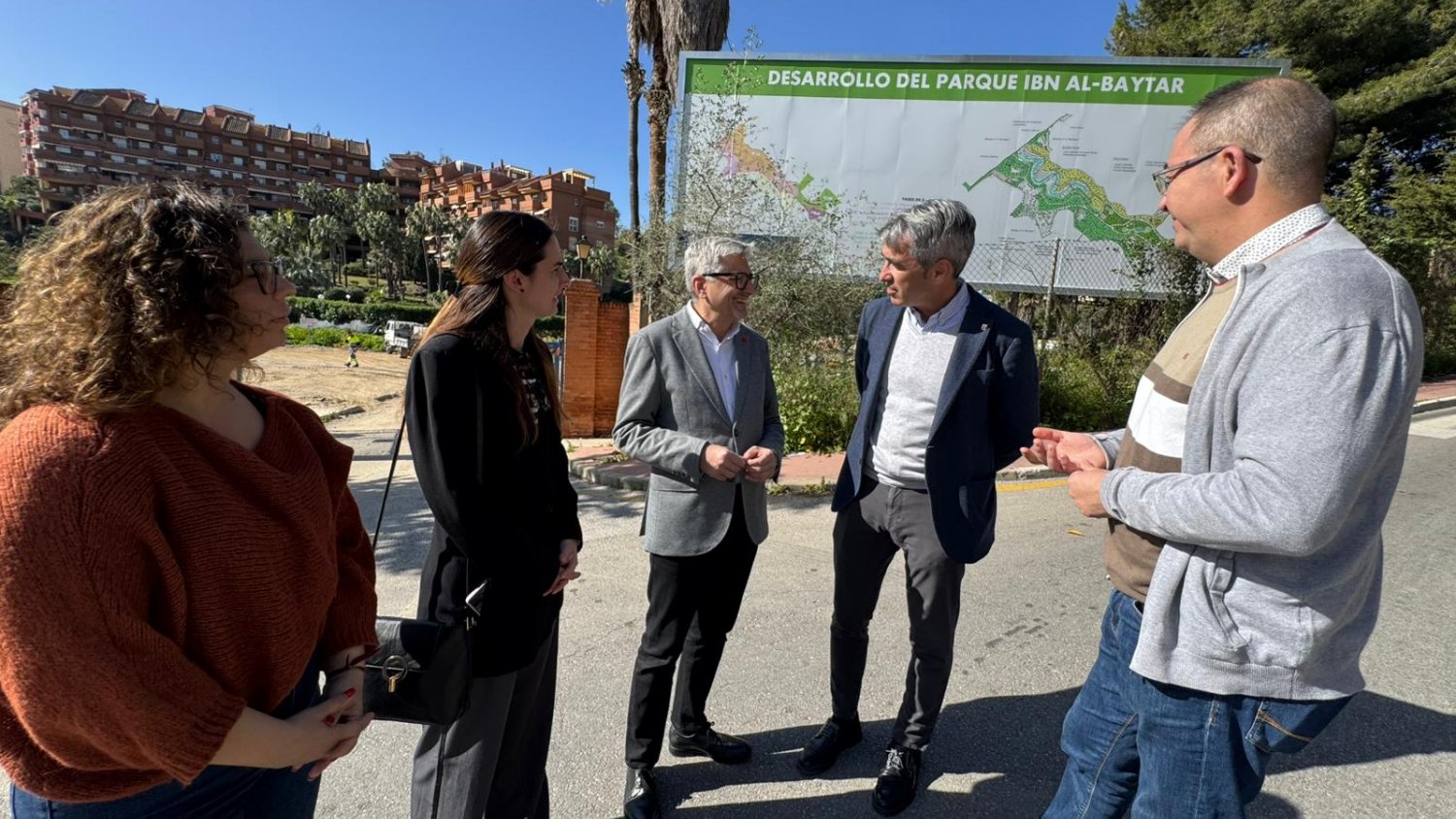 El PSOE exige a Juanma Moreno que cumpla con Benalmádena y pide a la Junta que asuma sus competencias