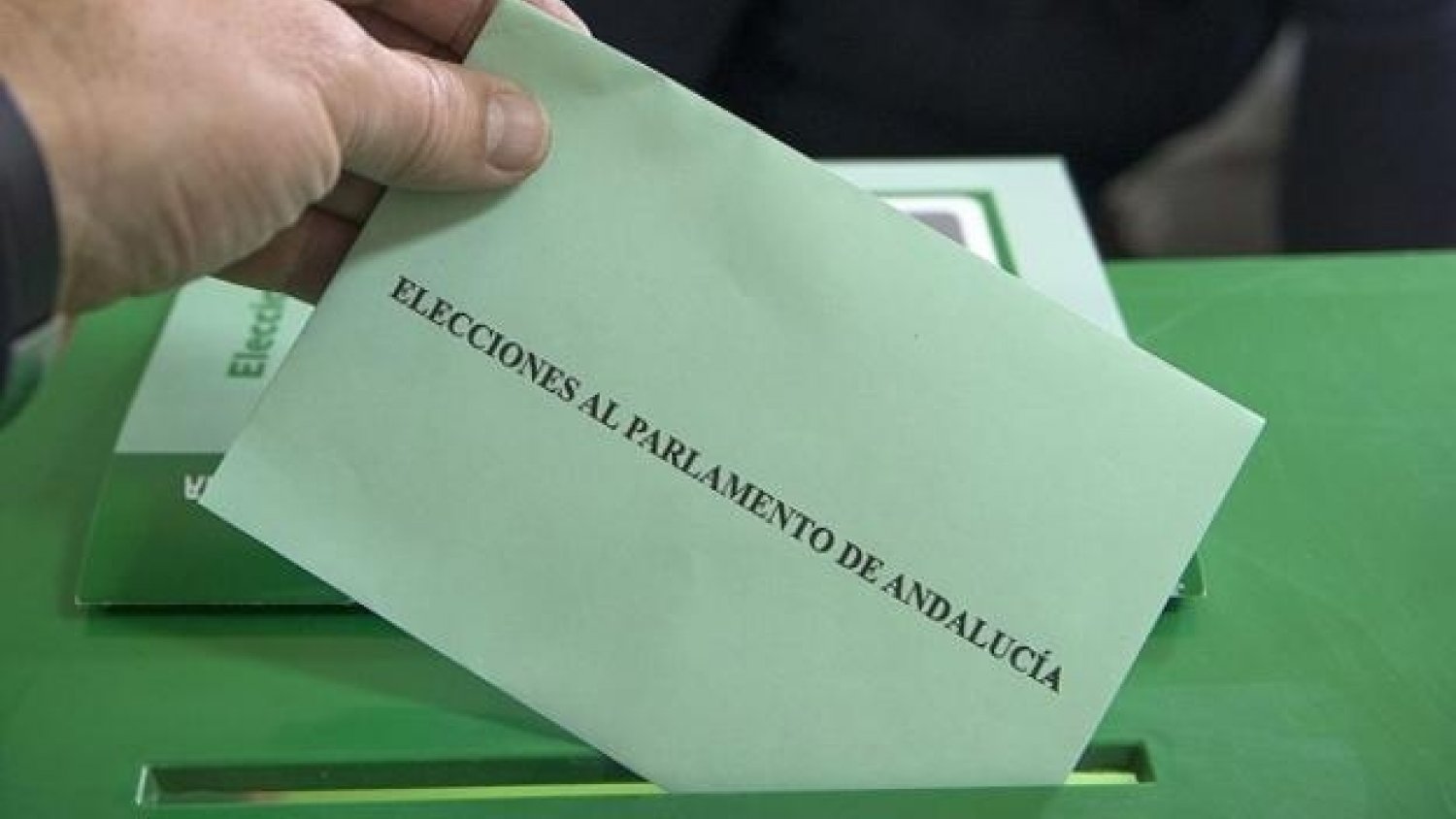 19J.- Las encuestas a pie de urna determinan la mayoría absoluta para el PP