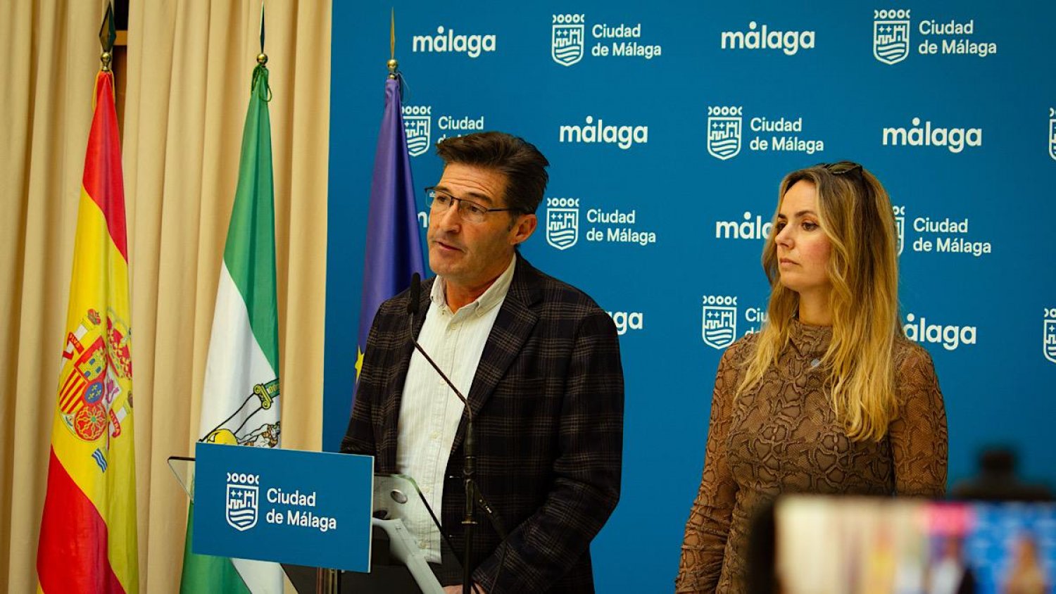 VOX Málaga pide rechazar la regularización de 500.000 inmigrantes por la 'sobrecarga' de los servicios públicos