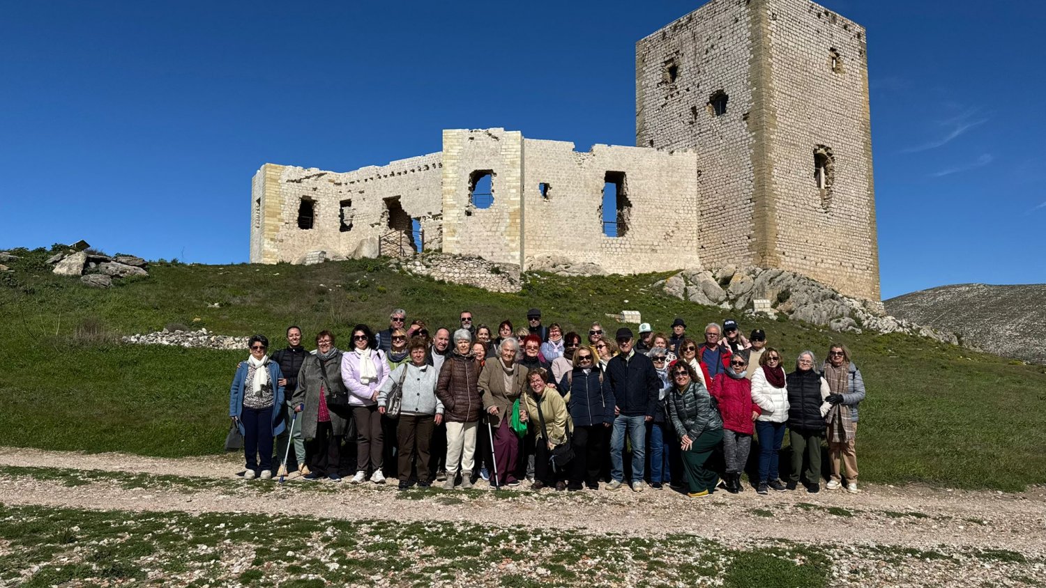 Estepona refuerza su programa de envejecimiento activo con viajes, cultura y talleres de salud para los mayores