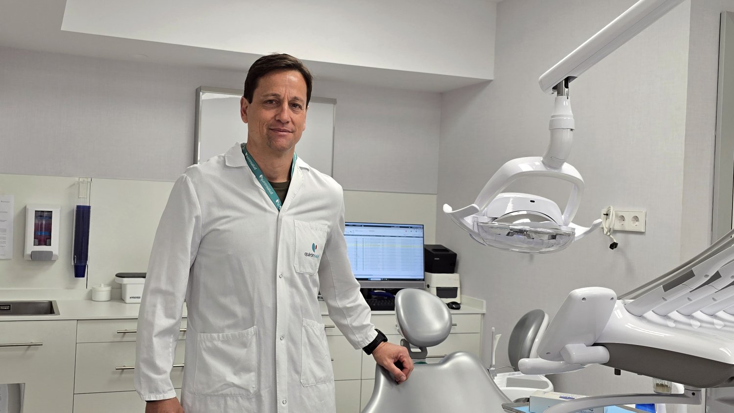 Quirónsalud implanta la sedación con supervisión de anestesista en cirugías dentales para mejorar el confort del paciente