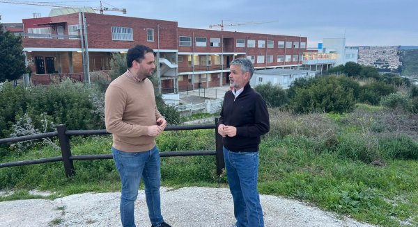 El PSOE de Manilva urge a la Junta a construir el segundo instituto para paliar el colapso del IES Las Viñas