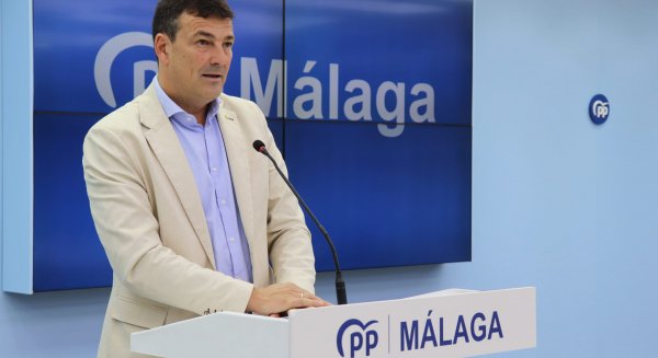 El PP de Málaga tilda de 'caos consciente' la crisis ferroviaria y exige ayudas urgentes para el sector turístico