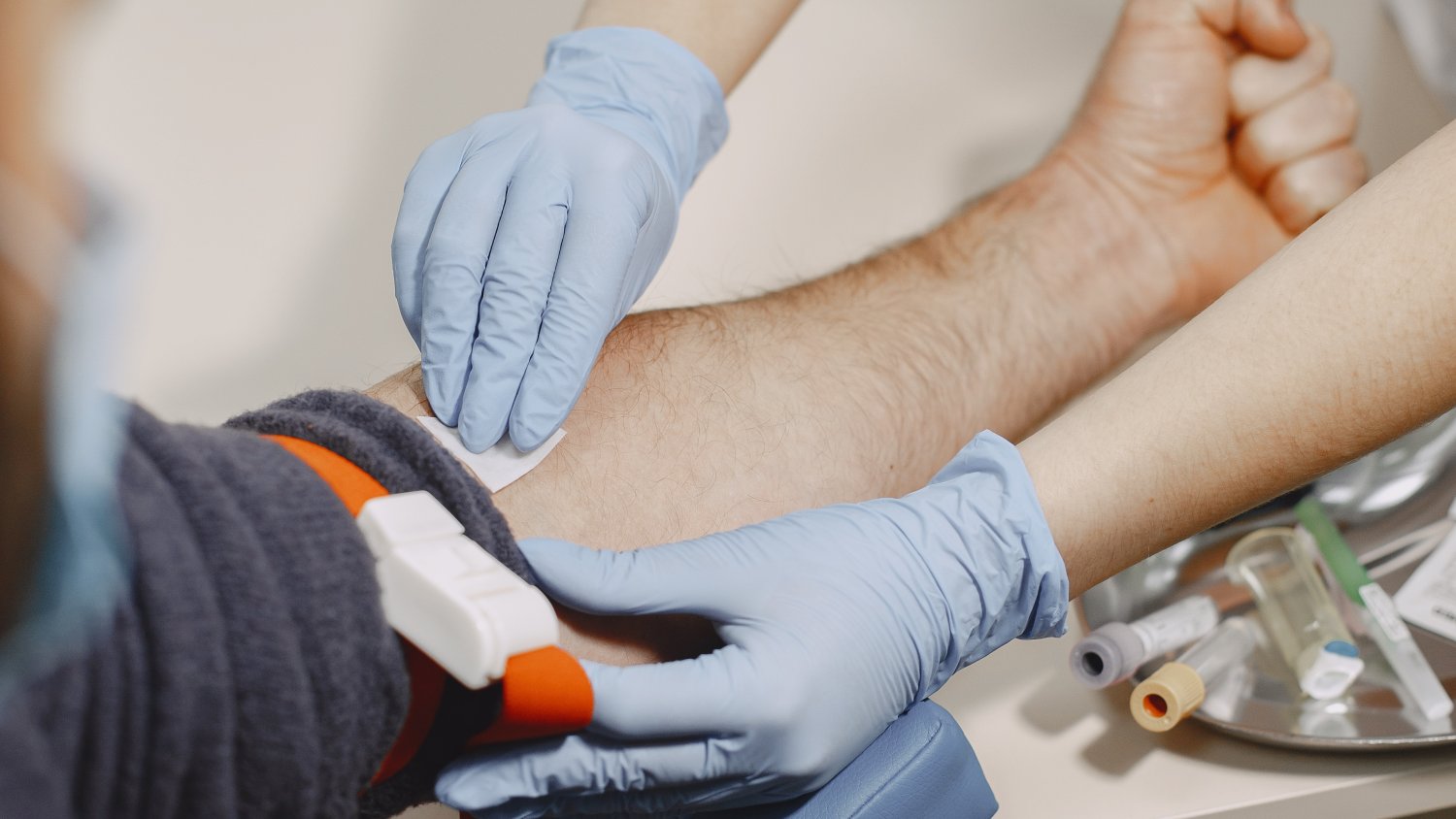 El Centro de Transfusión se moviliza para garantizar las reservas de sangre con una campaña en 13 centros