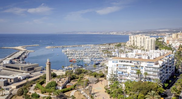 Estepona alcanza sus mejores datos de empleo desde 2006 y sitúa la tasa de paro por debajo del 10%