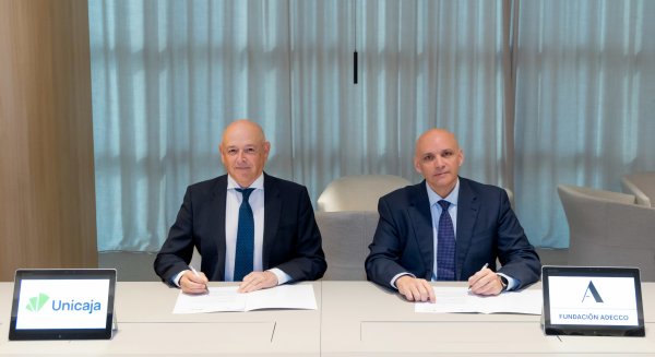 Unicaja y la Fundación Adecco renuevan su alianza para impulsar el empleo de mujeres en riesgo de exclusión