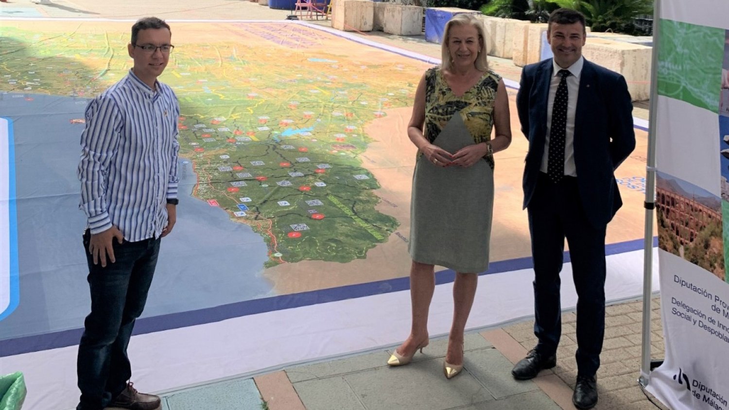 Marbella instala un mapa interactivo de Málaga en la calle Juan Ruíz Muñoz