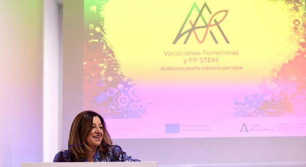 Las mujeres en ciclos STEM de FP han aumentado en Andalucía un 67,6% desde 2019