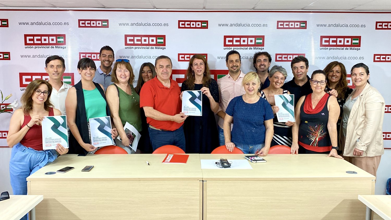 19J.- Por Andalucía se compromete con CCOO a blindar los servicios públicos e impulsar planes de empleo