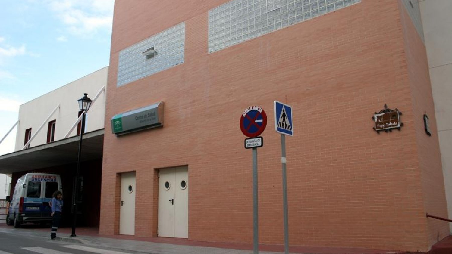 Un paciente amenaza y persigue a un médico e intenta agredir a una enfermera en el centro de salud de Alhauriín De la Torre 