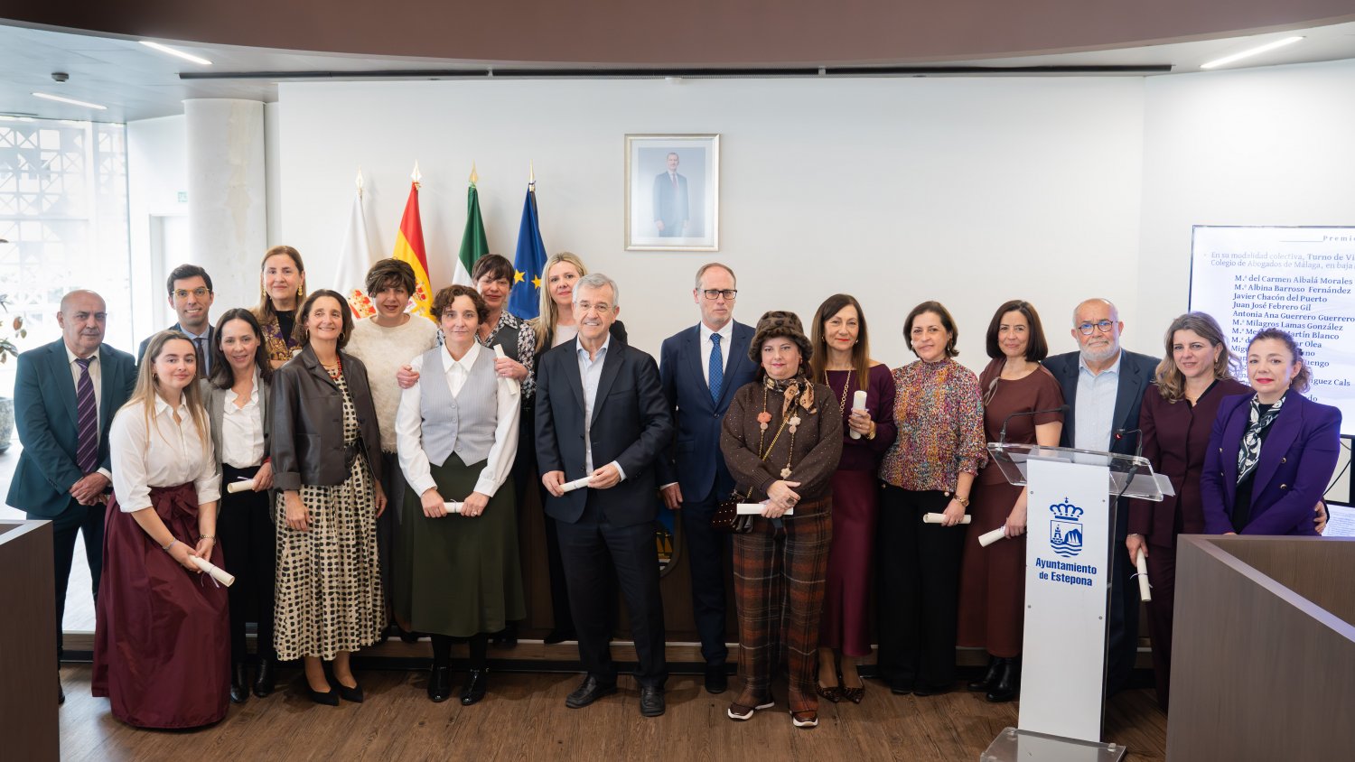 Estepona entrega los ‘Premios 8 de Marzo’ a la abogada Pilar Mayor y al Turno de Violencia de Género