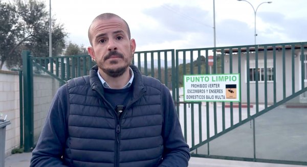 VOX exige la dimisión del socialista Juan Antonio Carrasco por un altercado en el punto limpio de La Cala