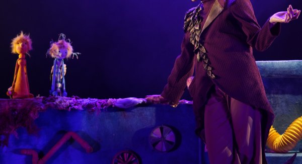 La obra 'Viaje al planeta de Todo es Posible' regresa al Teatro Cánovas tras su estreno en 2021