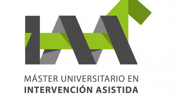El alumnado del Máster en Intervención Asistida con Animales realiza una salida de campo para conocer terapias ecuestres en Benajarafe