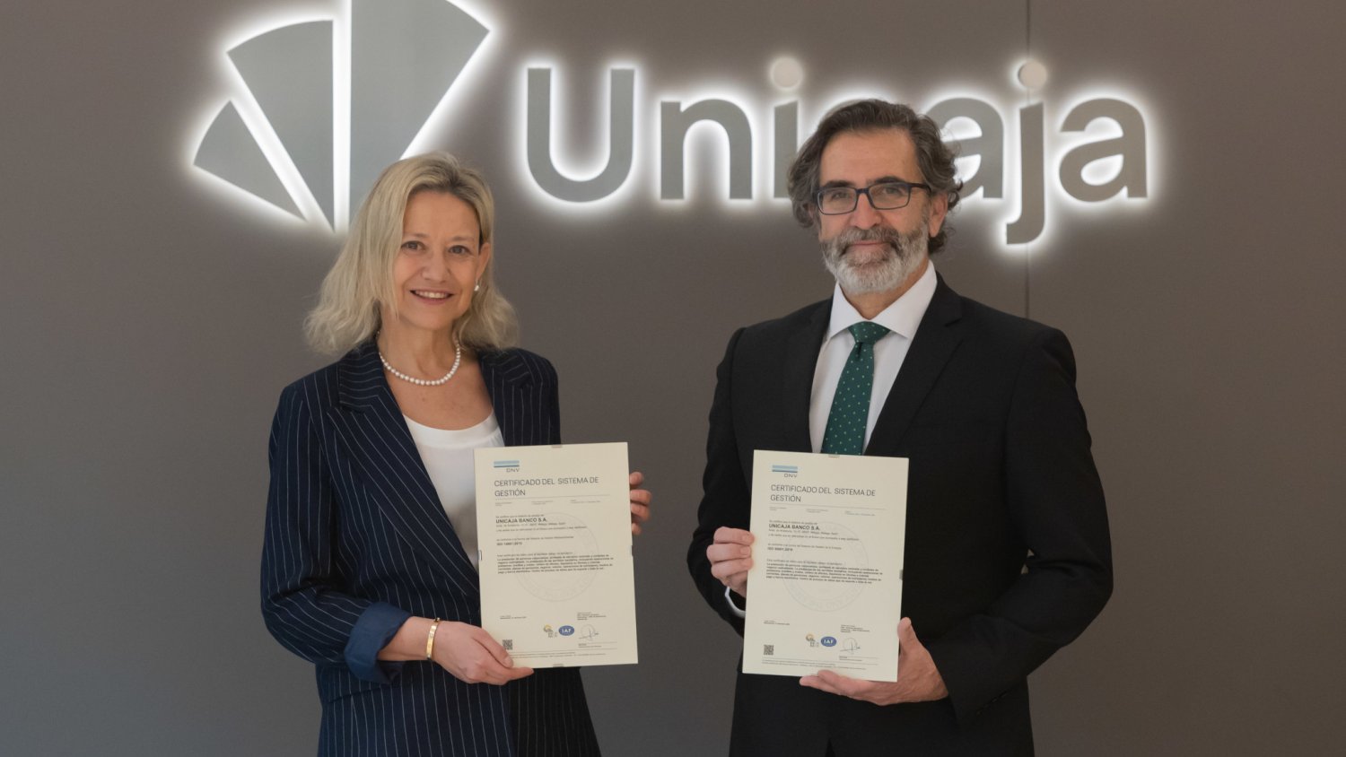 Unicaja obtiene las certificaciones internacionales ISO 14001 e ISO 50001 por su gestión ambiental y energética