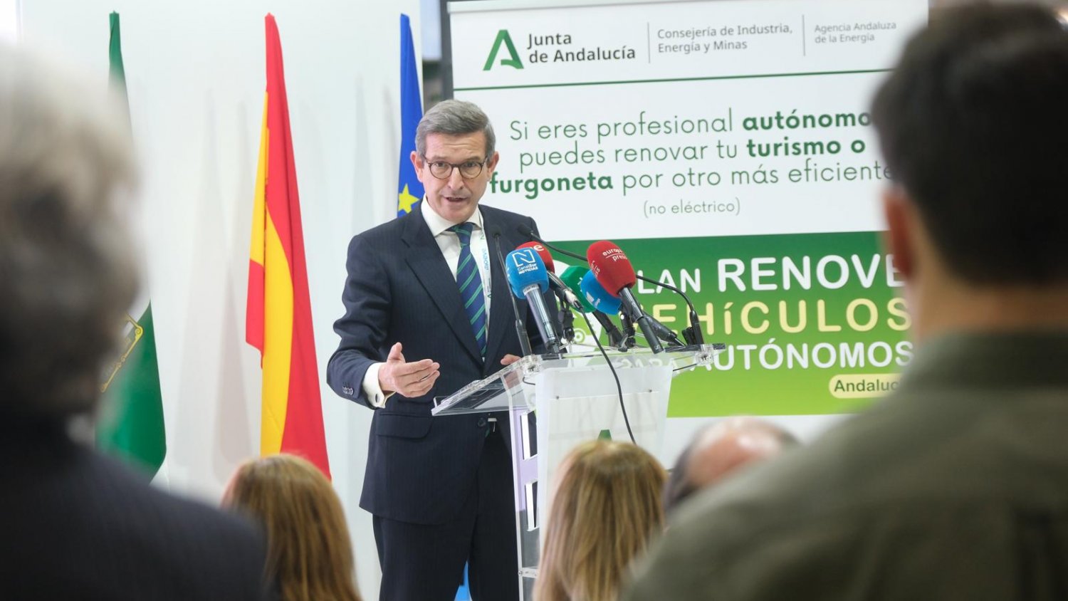 La Junta pone en marcha un Plan Renove con ayudas de 3.000 euros para que los autónomos adquieran vehículos eficientes