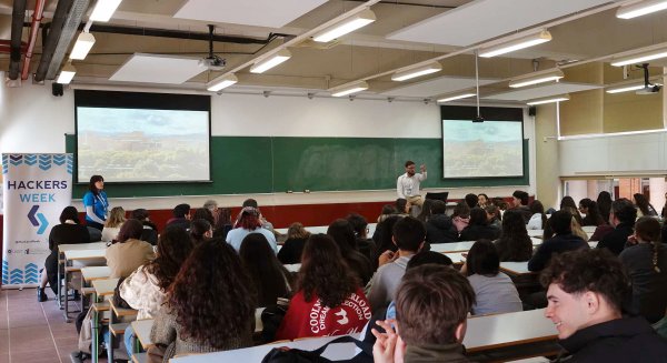 La Escuela Técnica Superior de Ingeniería Informática acoge la Hackersweek con diferentes charlas y actividades