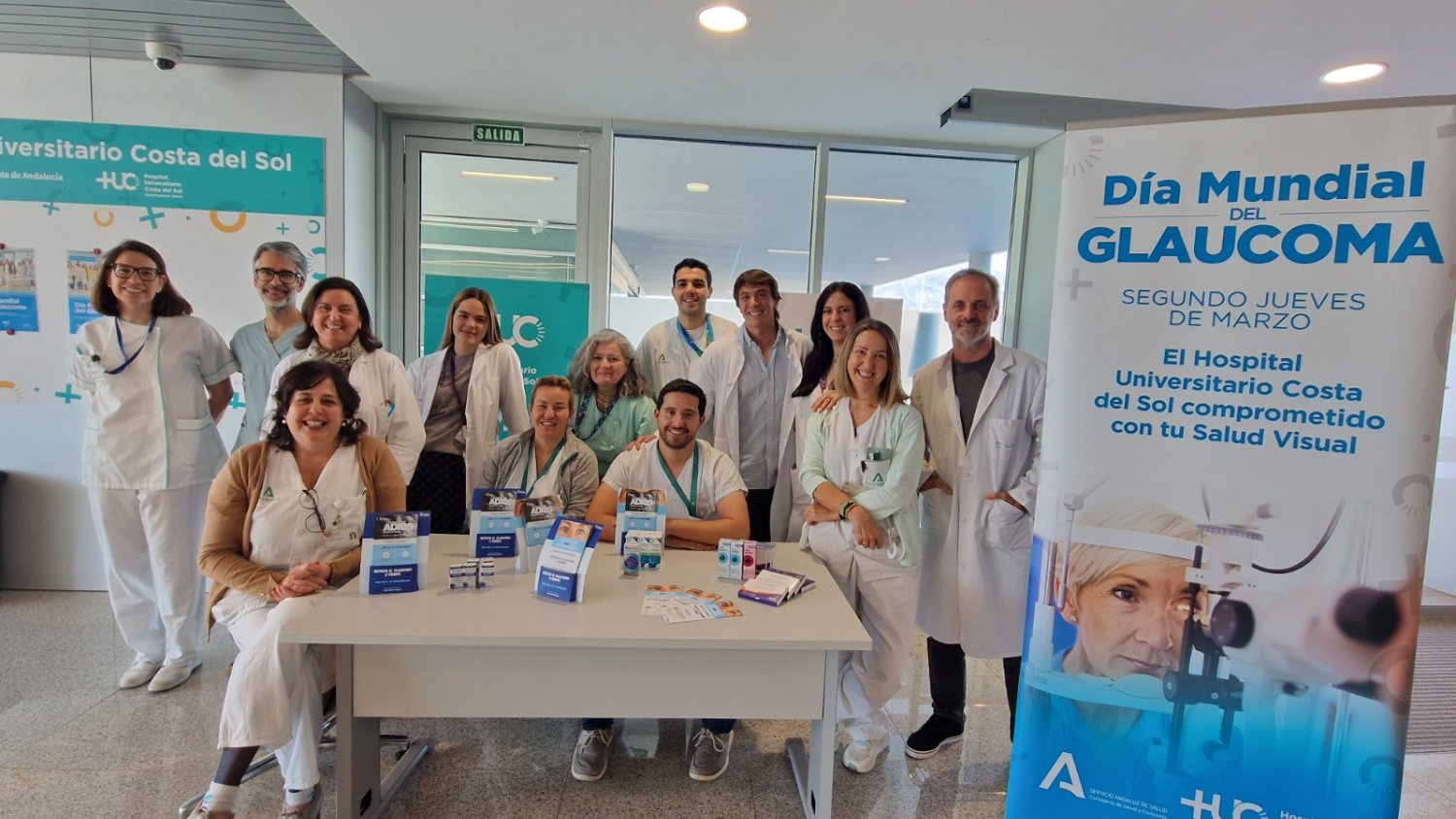 El Hospital Universitario Costa del Sol se suma a la celebración del Día Mundial del Glaucoma con una mesa informativa