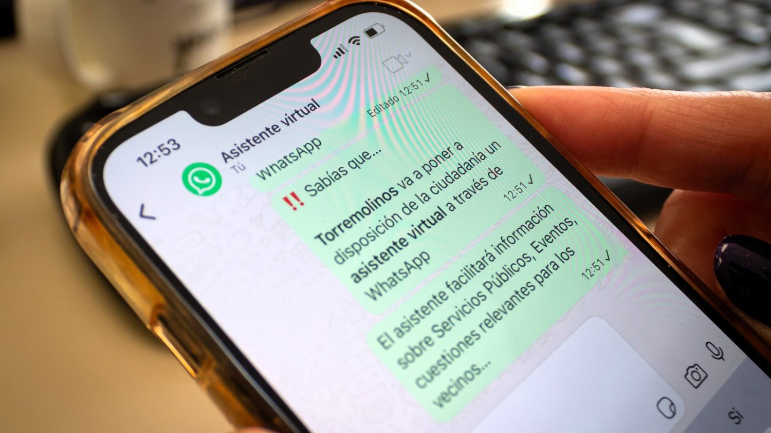Torremolinos pondrá en marcha un asistente virtual inteligente para atender a ciudadanos y turistas por WhatsApp