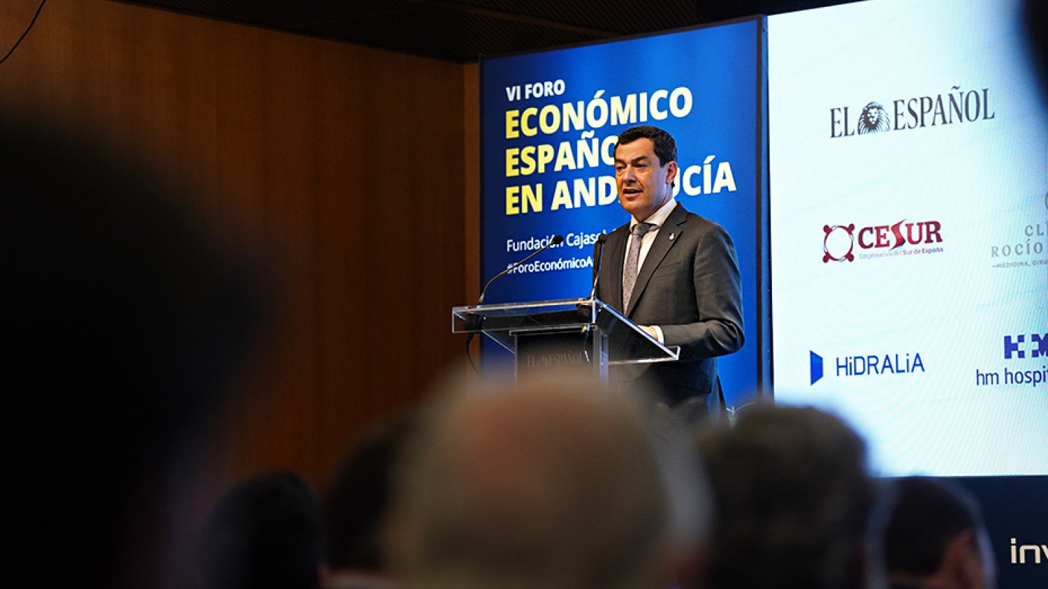 Juanma Moreno anuncia luz verde a las ayudas para autónomos y pymes afectados por las borrascas en Andalucía