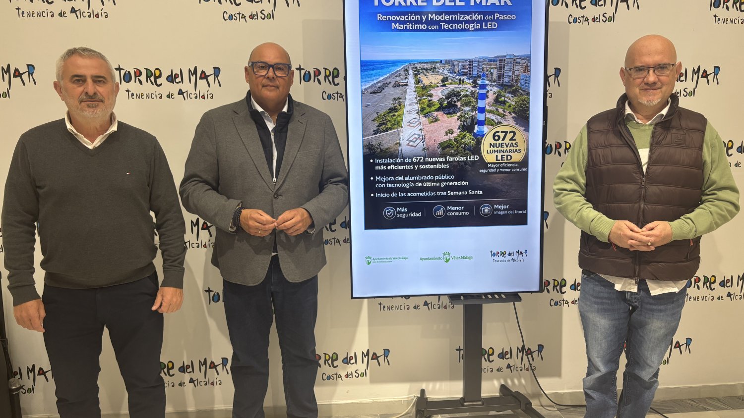 Torre del Mar renovará el alumbrado de su paseo marítimo con tecnología LED para mejorar eficiencia y seguridad