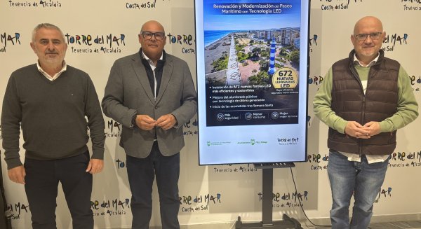 Torre del Mar renovará el alumbrado de su paseo marítimo con tecnología LED para mejorar eficiencia y seguridad
