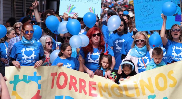 Torremolinos acoge la tercera edición de su caminata solidaria por el Día Mundial del Autismo