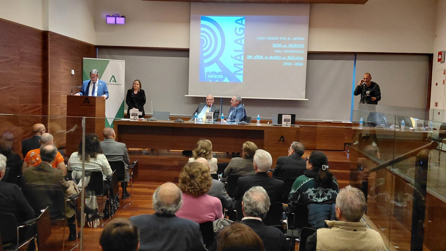 El Museo de Málaga acoge la presentación del libro Carne de Radio sobre la historia de la emisora durante la Guerra Civil