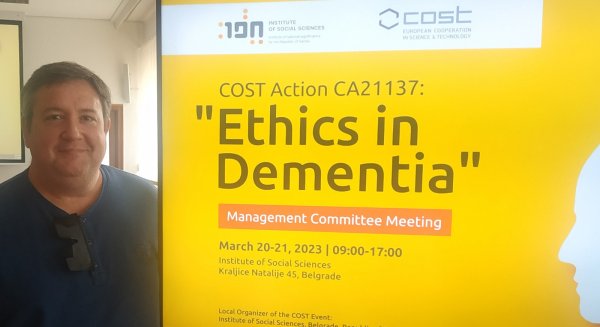 Un profesional del Hospital Costa del Sol, coautor de un estudio europeo sobre ética en demencia