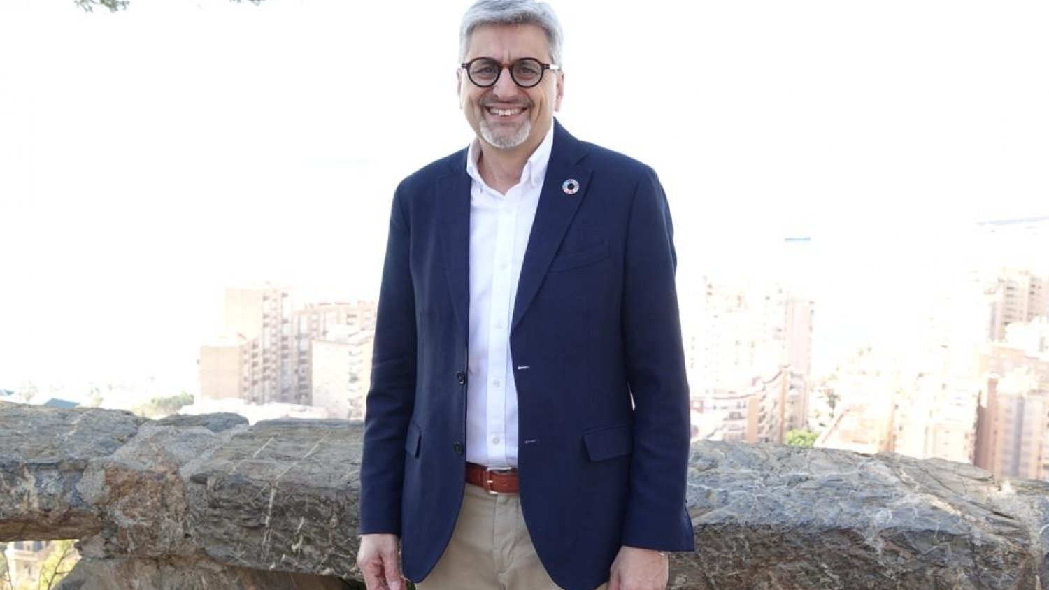 19J.- El candidato del PSOE por Málaga, Josele Aguilar: 