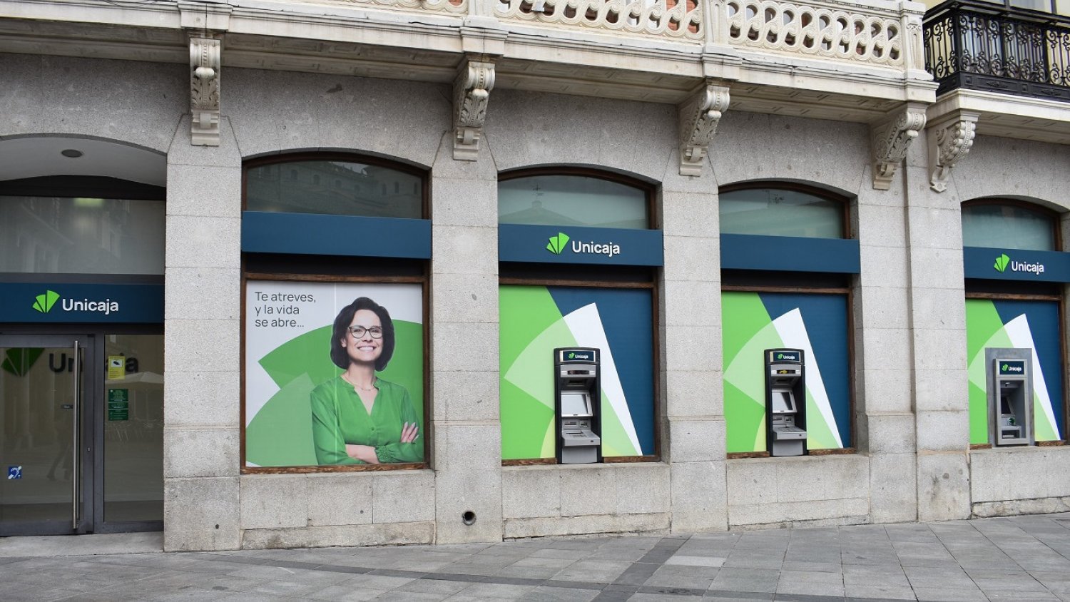 Unicaja lanza descuentos del 10% en seguros de vida con coberturas específicas contra el cáncer y el infarto