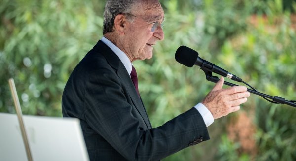 Málaga y Torremolinos blindan el riego de sus zonas verdes con el aprovechamiento de agua regenerada del Guadalhorce