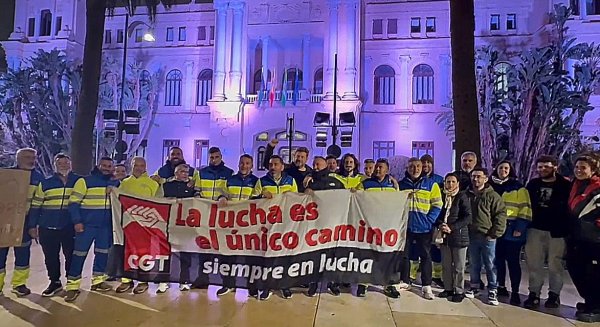 Con Málaga celebra el acuerdo de la plantilla de saneamiento que pone fin a 48 días de huelga