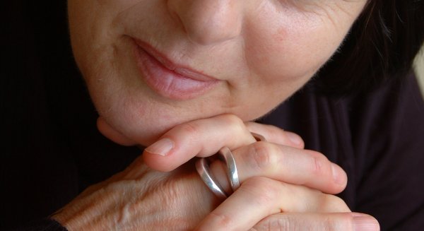 La poeta Chantal Maillard presenta en el Centro Andaluz de las Letras su nuevo ensayo ‘Para una educación senti-mental’