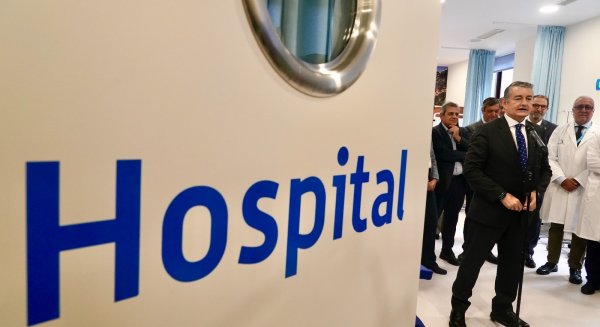 Antonio Sanz anuncia la propuesta de adjudicación de las obras del futuro centro de protonterapia de Málaga