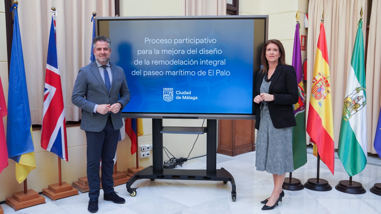 El Ayuntamiento de Málaga inicia un proceso participativo con los vecinos para mejorar el diseño del paseo marítimo de El Palo