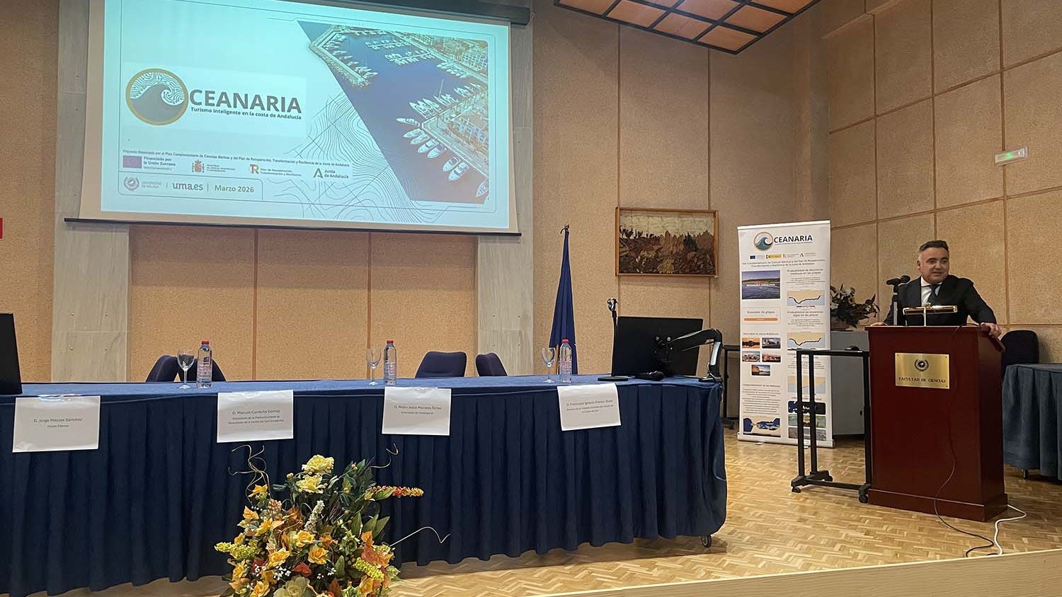 La UMA presenta OCEANARIA-ANDALUCÍA para predecir la llegada de medusas y algas a las playas