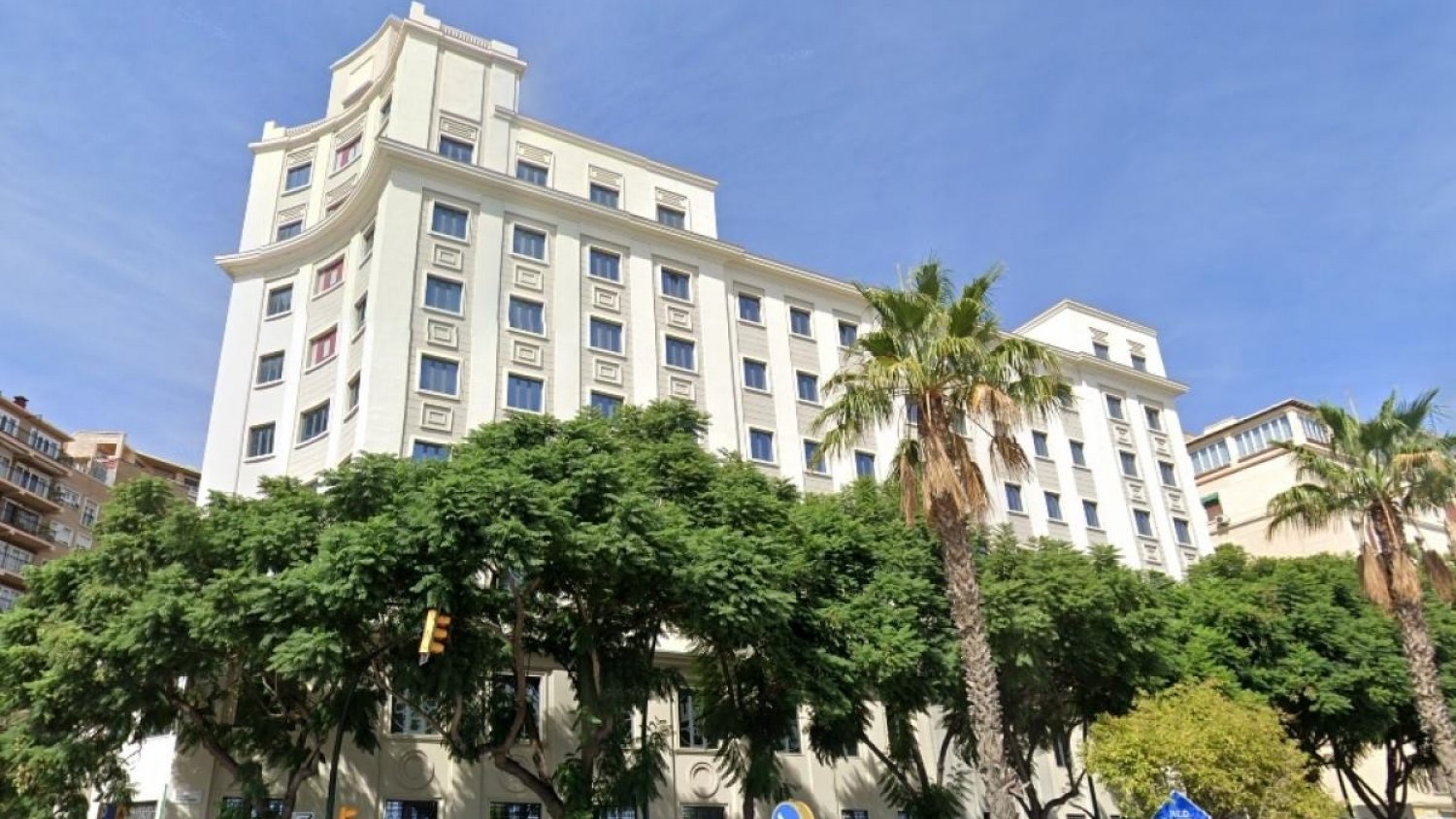 CCOO denuncia la falta de adaptación bioclimática en los colegios ante la primera ola de calor