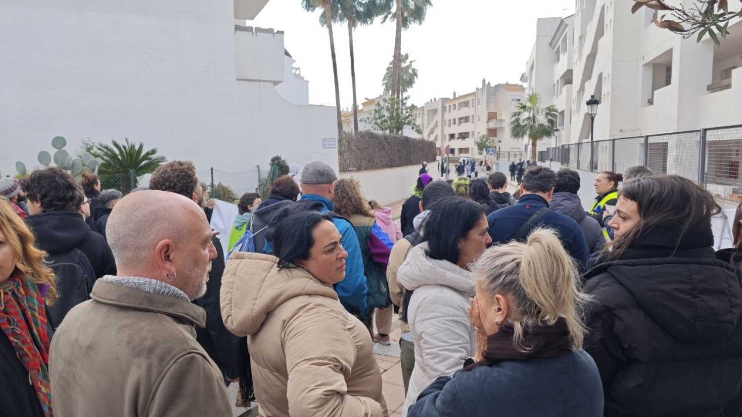 Ernesto Alba critica el modelo de vivienda de la Junta tras la ejecución del desalojo de 62 familias en Manilva