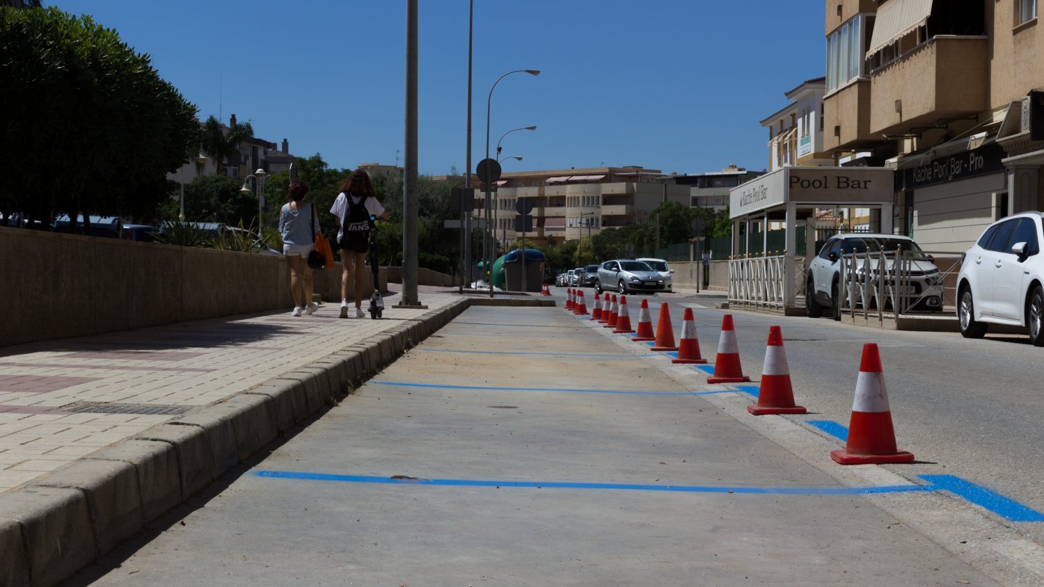 Descontento vecinal en Vélez-Málaga por ampliar las zonas azules en plena subida de precios