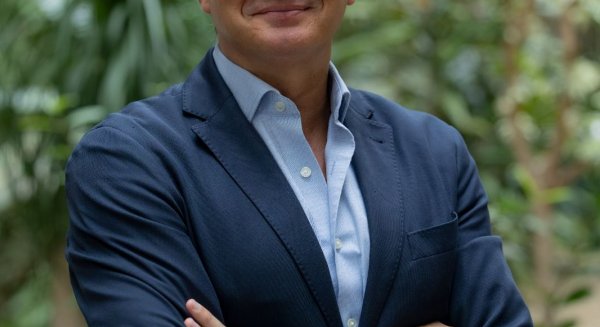 VOX designa a Manuel Gavira como candidato a la presidencia de la Junta de Andalucía para las próximas elecciones