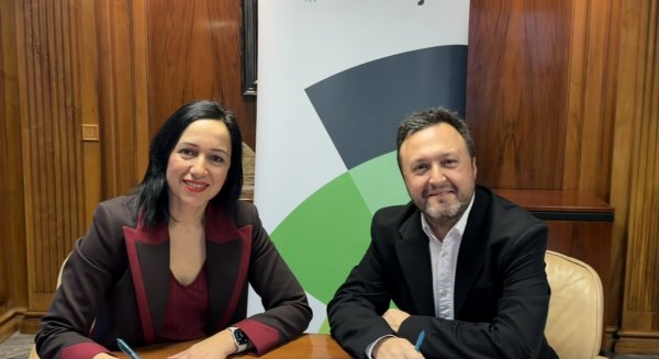 Unicaja firma un convenio con Volvemos.org para facilitar el retorno a España de profesionales en el extranjero
