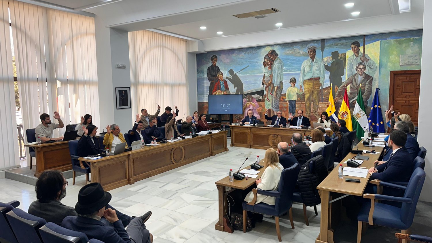 Rincón de la Victoria aprueba de forma definitiva la ordenanza que regula el estacionamiento con limitación horaria en vías públicas