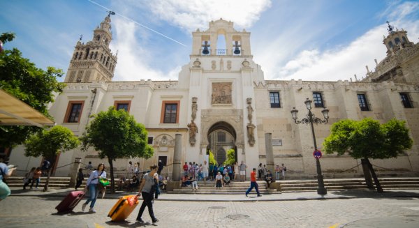 Los hoteles andaluces prevén una ocupación del 71,5% en Semana Santa, seis puntos menos que en 2025